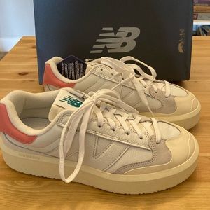 New with tags New Balance CT302 - natural pink